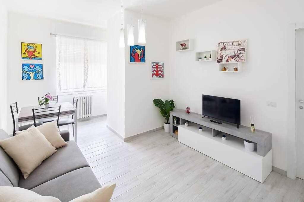 Sunny San Siro Stadio Apartment Milánó Kültér fotó
